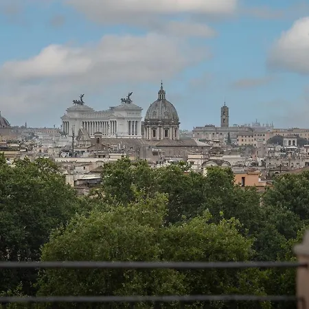 Santonofrio Sky Terrace Penthouse Apartment Rome