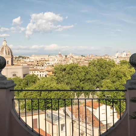 Santonofrio Sky Terrace Penthouse * Rome