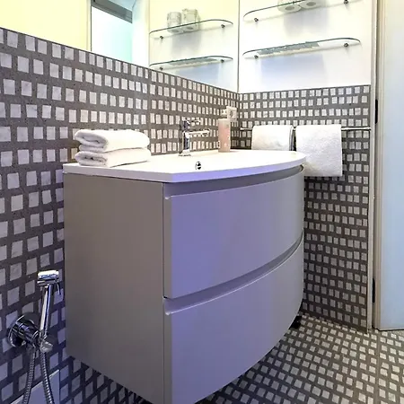 Santonofrio Sky Terrace Penthouse * Rome